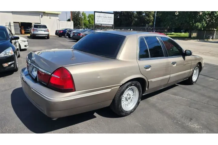 $6999 : 2001 Grand Marquis image 6