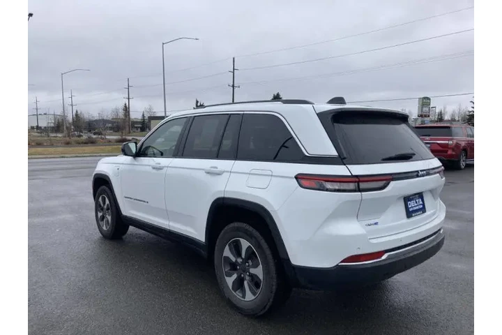 $27999 : 2023 Grand Cherokee 4xe image 8