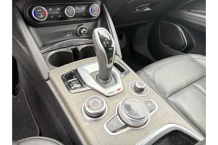 $24747 : Alfa Romeo Stelvio 2022 AWD image 6