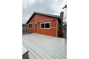 $800 : Single family home has 3 bedro thumbnail