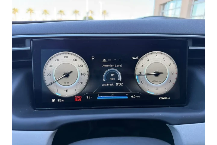 Hyundai TUCSON 2022 AWD Limi image 10