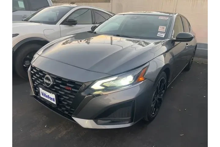 $24900 : Nissan Altima 2023 2.5 SR 4d image 1