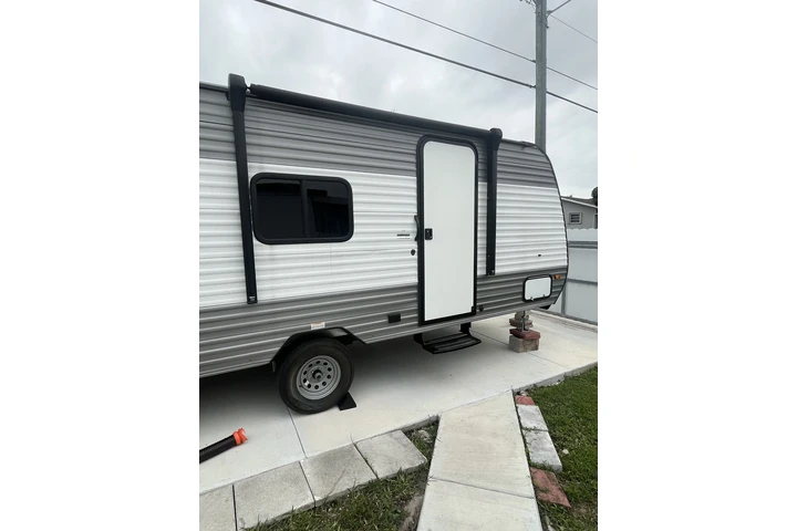$950 : Rento Rv image 9