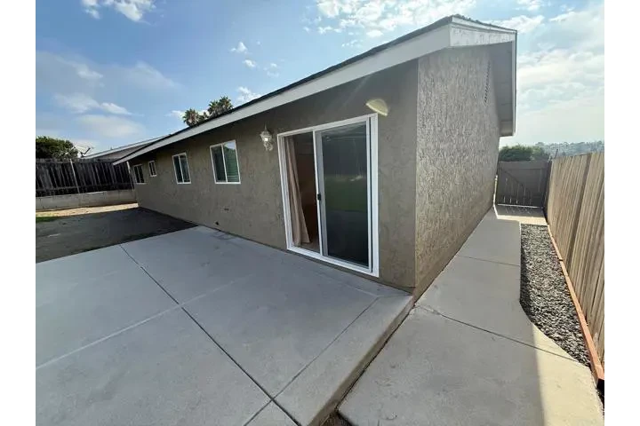$2700 : WALNUT PARK/ HUNTINGTON PARK image 2