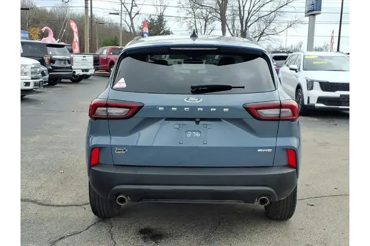$28988 : Ford Escape 2025 AWD ST-Line image 4