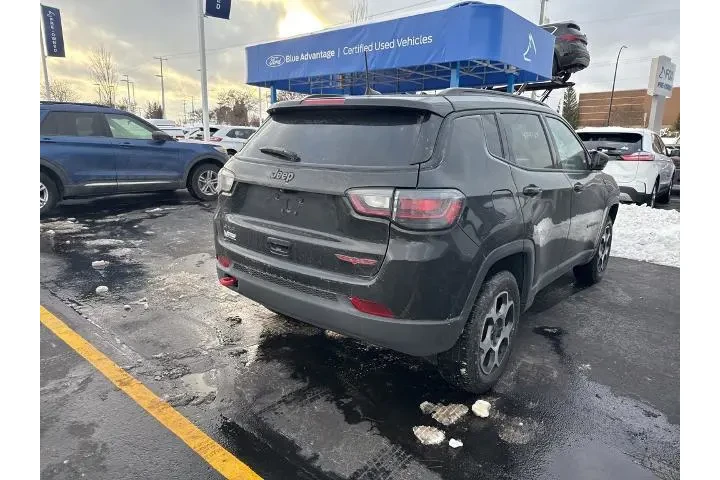 $23125 : Jeep Compass 2022 4x4 Trailh image 8
