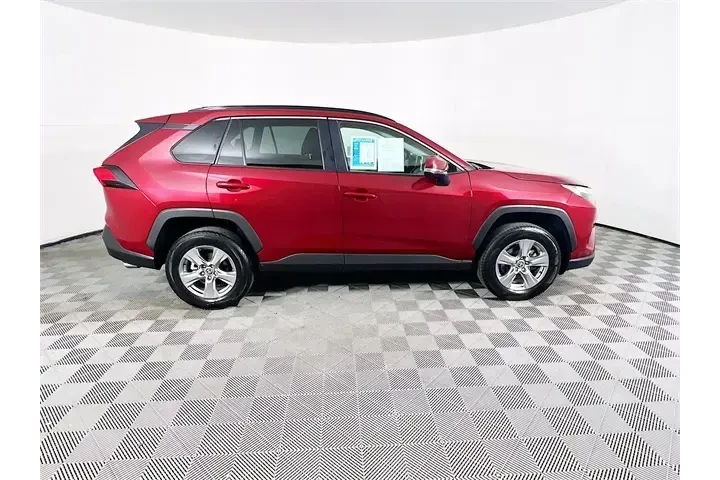 $24900 : Toyota RAV4 2023 XLE 4dr SUV image 8