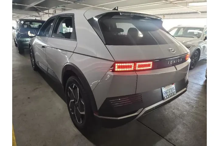 $25999 : Hyundai IONIQ 5 2024 SEL 4dr image 3