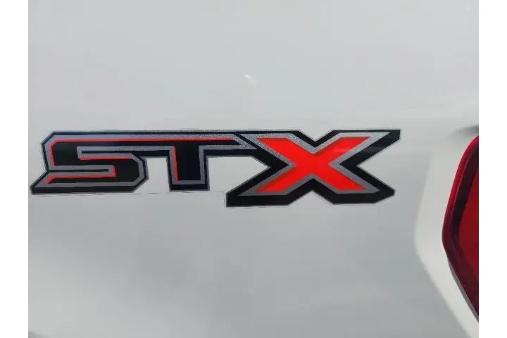 $38991 : Ford F-150 2023 4x2 XL 4dr S image 9