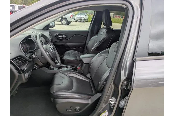 $25990 : Jeep Cherokee 2023 4x4 Altit image 7