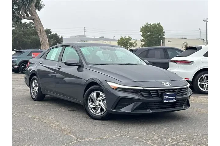 $18990 : Hyundai ELANTRA 2025 SE 4dr image 1