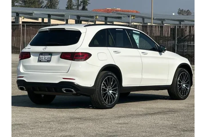 $25990 : Mercedes-Benz GLC 2021 GLC 3 image 3
