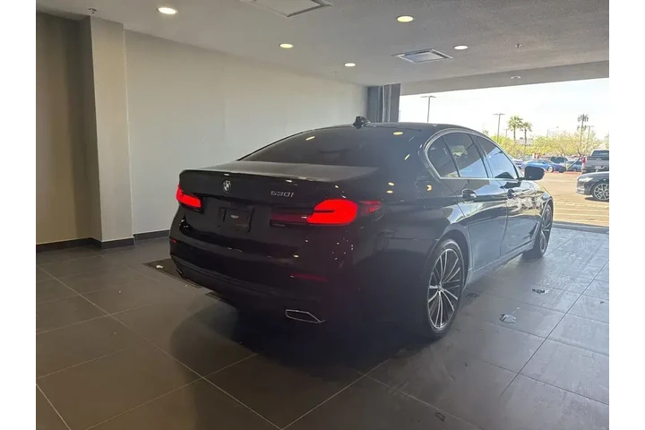 $34984 : BMW 5 Series 2023 530i 4dr S image 8
