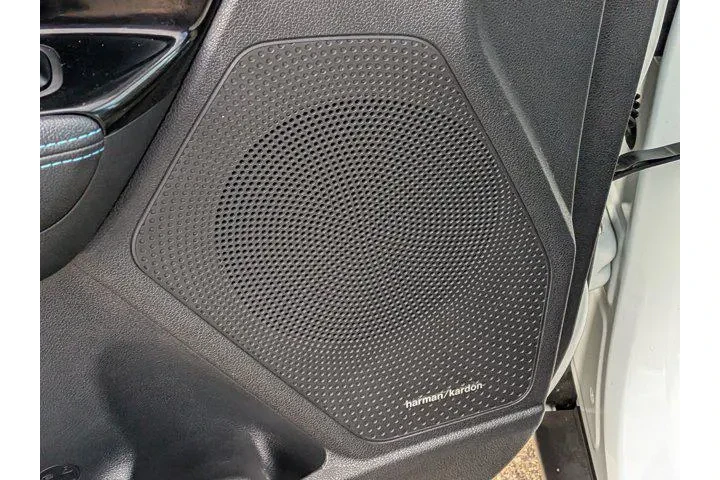 $19995 : Kia Niro 2019 Touring 4dr Cr image 10