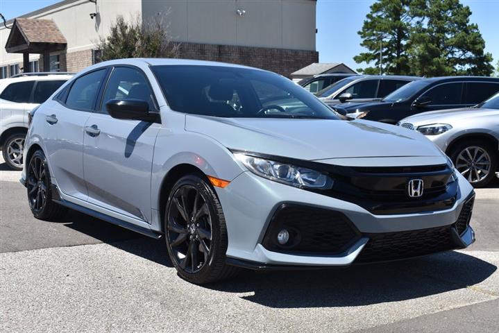 2018 Civic Sport image 3