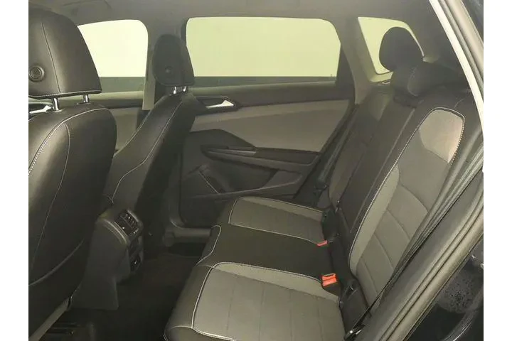 $20696 : Volkswagen Taos 2022 AWD SE image 10