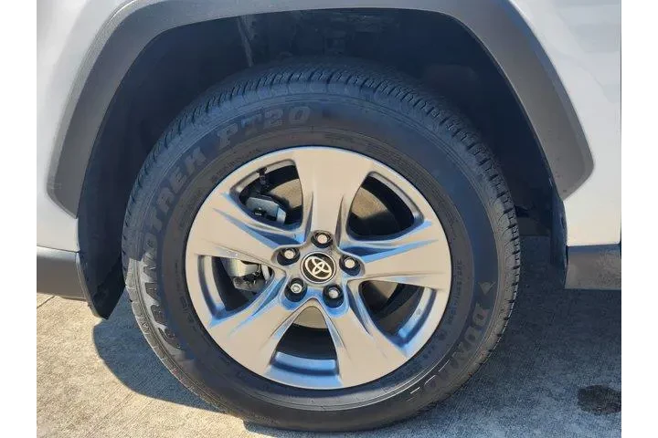 $29878 : Toyota RAV4 2025 XLE 4dr SUV image 10