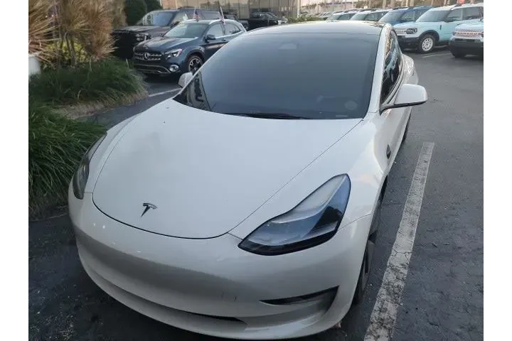 $19877 : Tesla Model 3 2023 4dr Sedan image 2