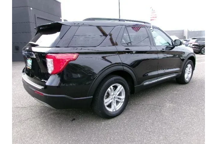 $31582 : Ford Explorer 2022 AWD XLT 4 image 6