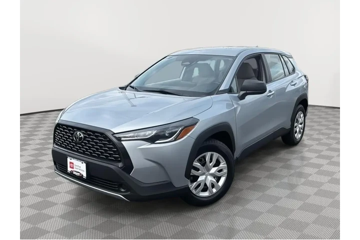 $25000 : 2024 Corolla Cross L image 1