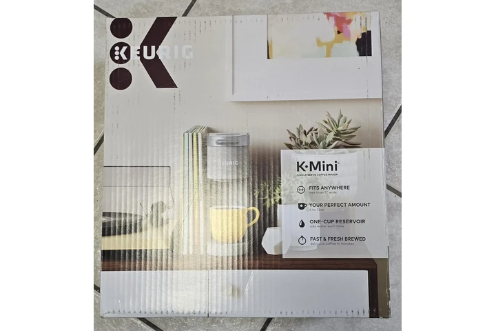 $50 : KEURIG K-MINI NUEVA image 1