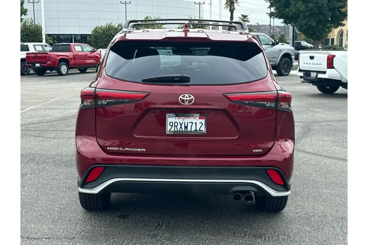 $32257 : Toyota Highlander 2021 XSE 4 image 4