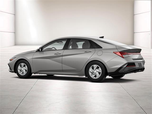 $23140 : New 2024 Hyundai ELANTRA SE image 4