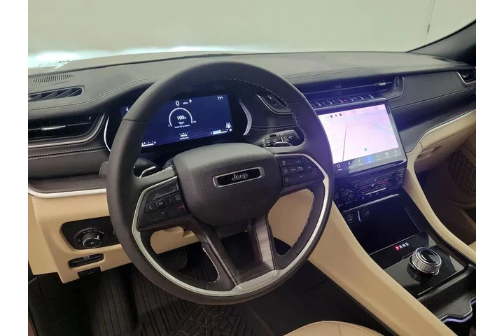 $37998 : Jeep Grand Cherokee 2025 4x2 image 9