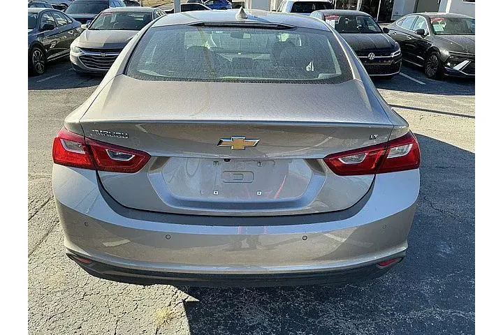 $19888 : Chevrolet Malibu 2024 LT 4dr image 5