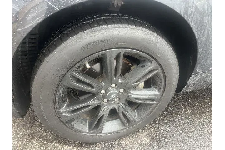 $27995 : Land Rover Range Rover Velar image 4