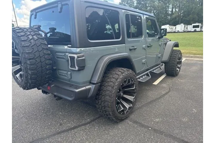 Jeep Wrangler 2024 4x4 Rubic image 6