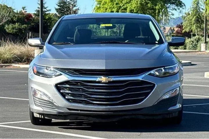 $16552 : Chevrolet Malibu 2024 LT 4dr image 7