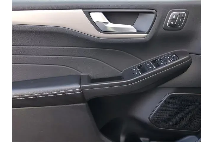 $26995 : Ford Escape 2022 AWD SEL 4dr image 8