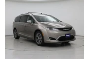 Chrysler Pacifica 2017 Limit en Stockton
