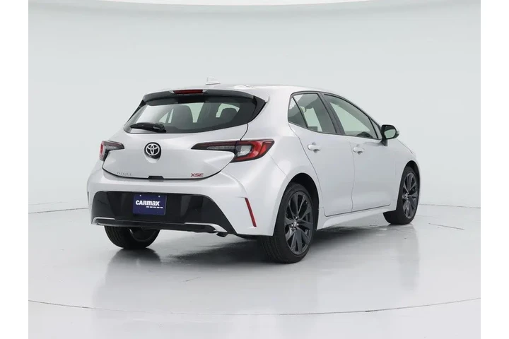 $26998 : Toyota Corolla Hatchback 202 image 8
