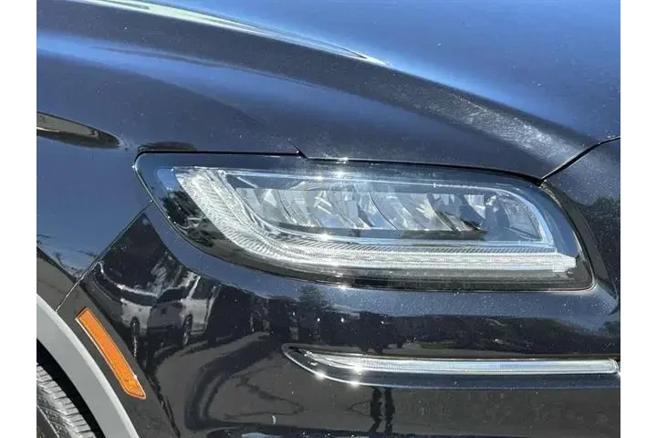 $25255 : Lincoln Nautilus 2019 AWD Re image 8