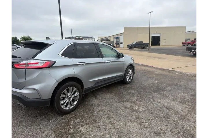 $33595 : Ford Edge 2024 AWD Titanium image 3