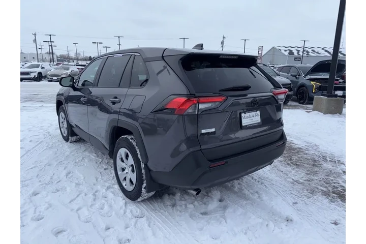$29998 : 2023 RAV4 LE image 7