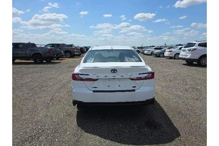$37900 : Toyota Camry 2026 SE 4dr Sed image 5