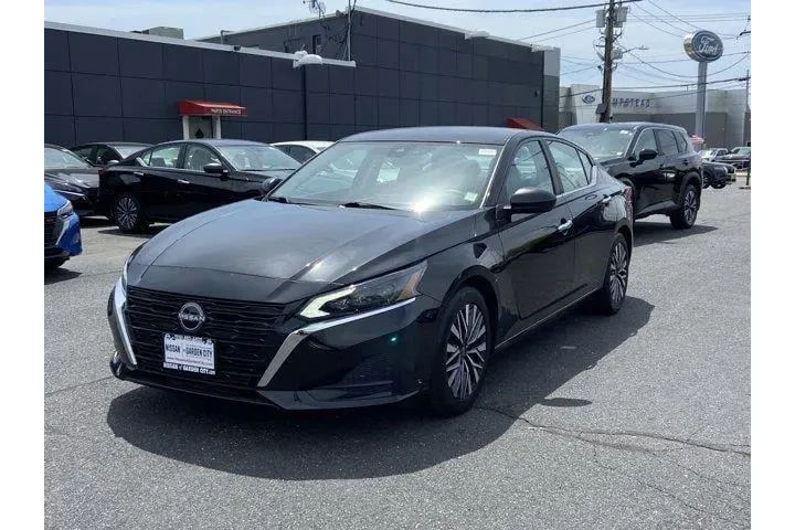 $17053 : Nissan Altima 2025 2.5 SV 4d image 7