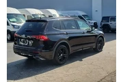 $11990 : Volkswagen Tiguan 2019 SE 4d thumbnail