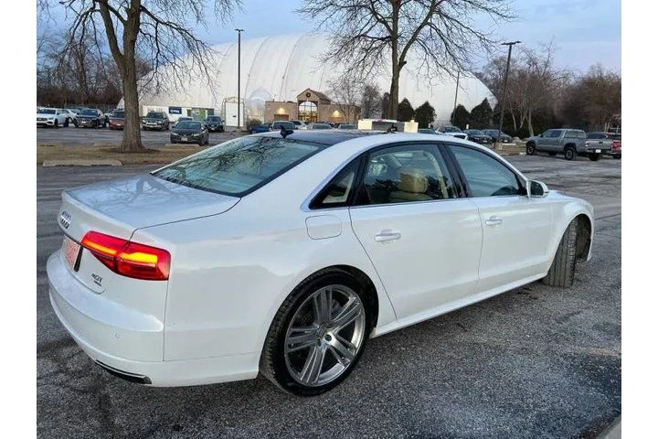 $20997 : 2016 A8 L 4.0T quattro Sport image 7