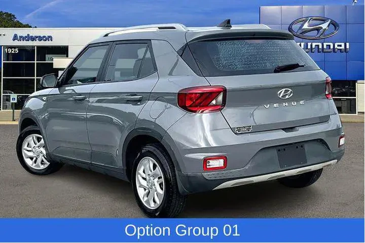 $13801 : Hyundai VENUE 2020 SEL 4dr C image 5