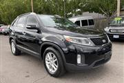 $5995 : 2014 Sorento LX thumbnail