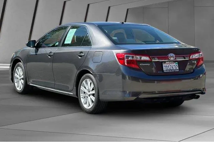 $17400 : Toyota Camry 2014 XLE 4dr Se image 10