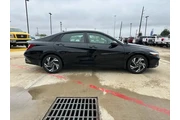 $23997 : Hyundai ELANTRA Hybrid 2025 thumbnail