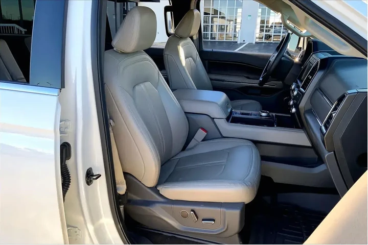 $36741 : Ford Expedition MAX 2021 4x2 image 8