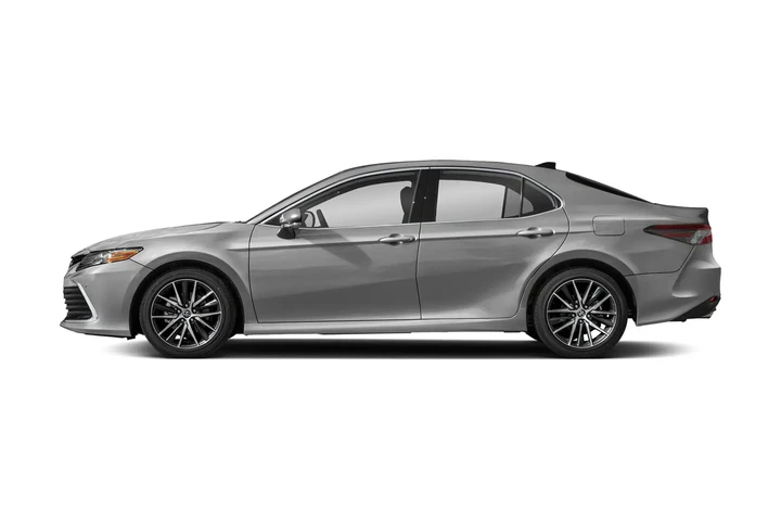 $25000 : Silver Certified 2023 Camry X image 3