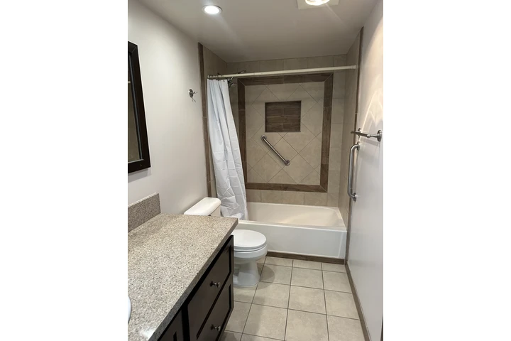 $1700 : APT D UNA RECÁMARA LONG BEACH image 6