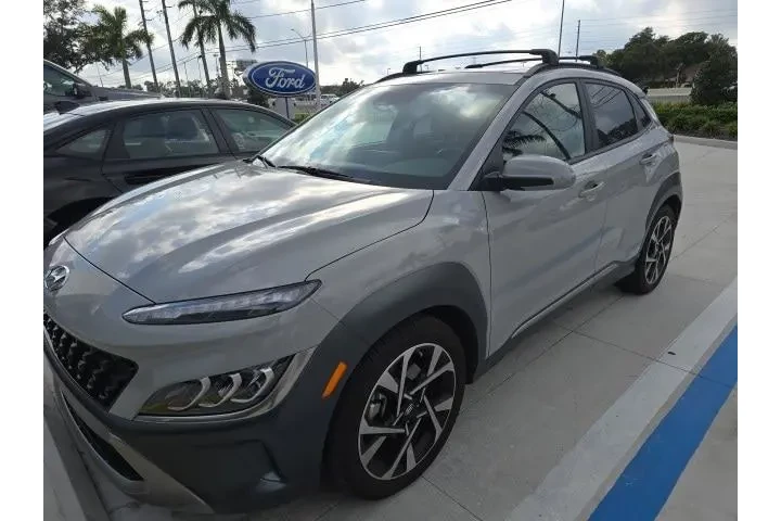 $17955 : Hyundai KONA 2023 Limited 4d image 3